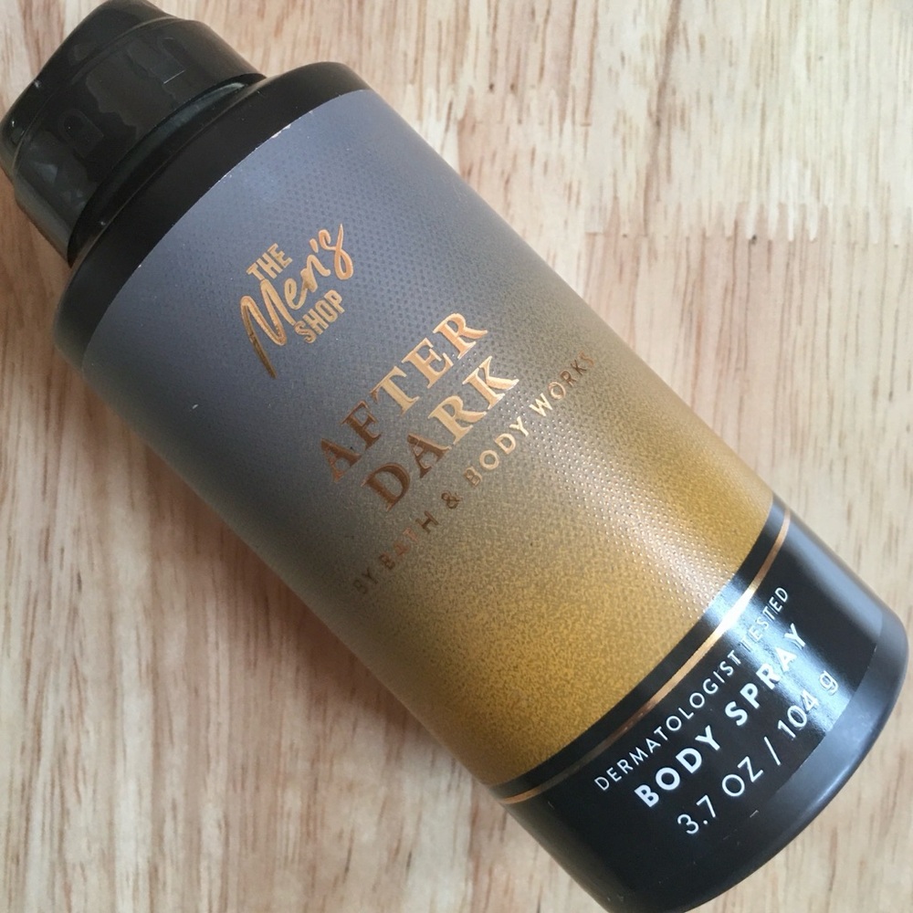 Bath & Body Works Black and Silver Body Spray